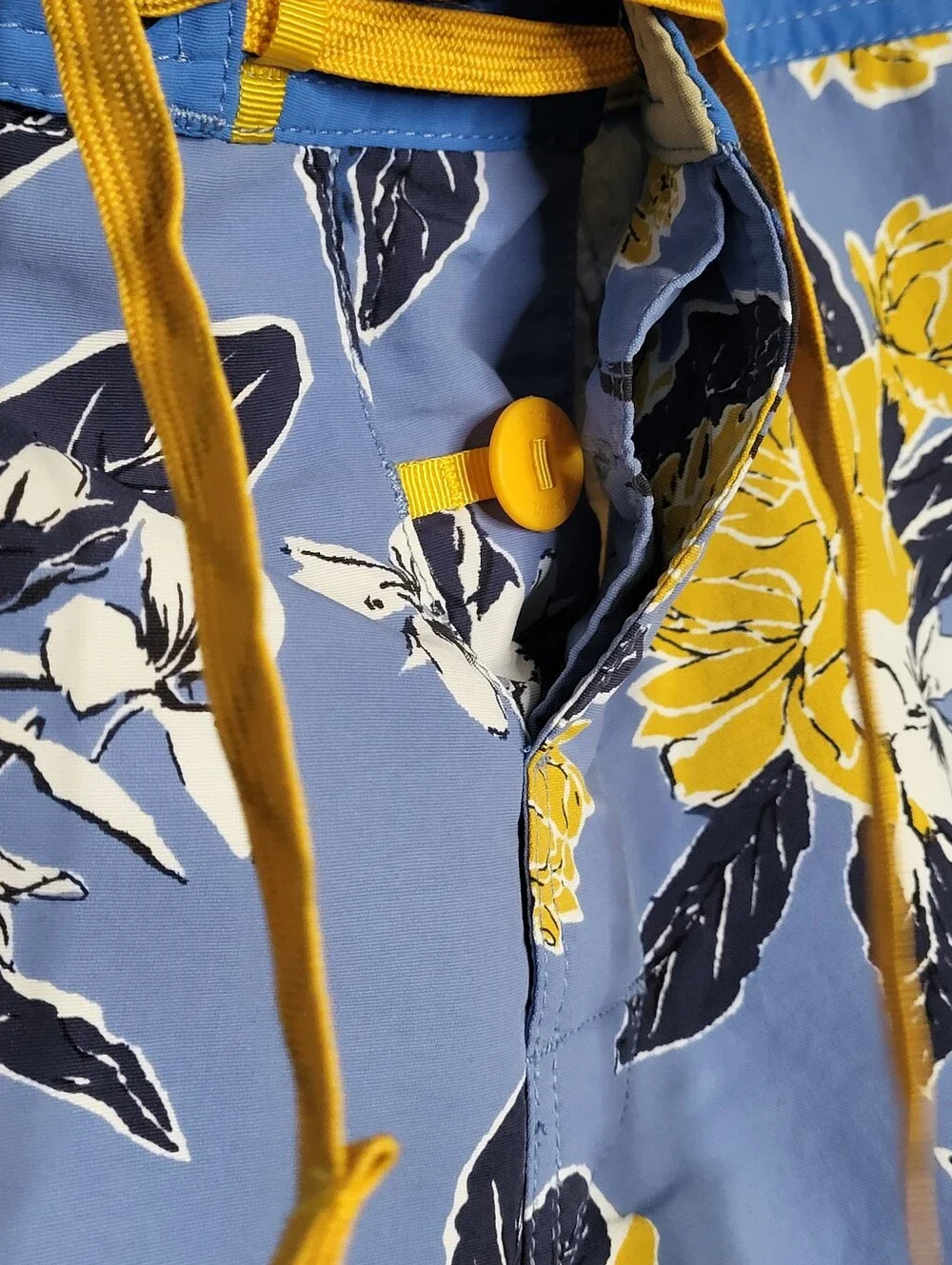Patagonia Stretch Planing Floral Board Shorts Blue Yellow Mens 35 Surf Swim